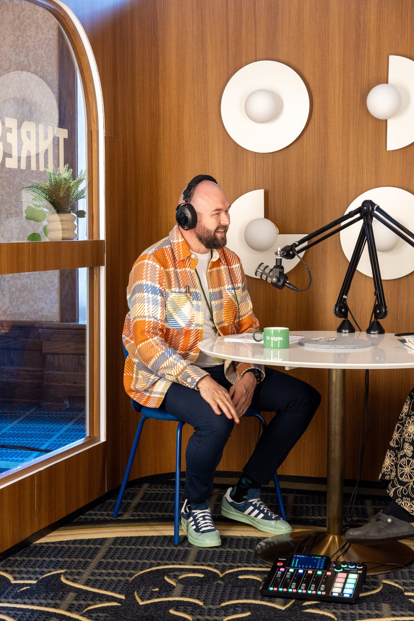Kelso recording the podcast
